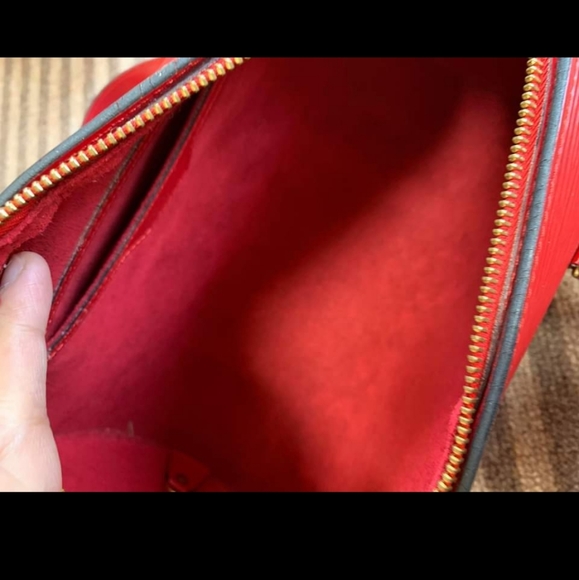 LV Epi Red Soufflot - Picture 8 of 12